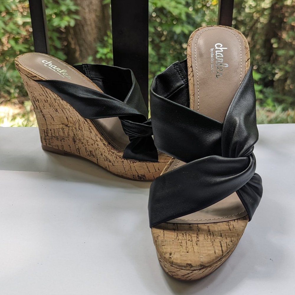 CHARLES by CHARLES DAVID Lyric Platform Wedge Sandal in Black Vegan Leather Sz 8